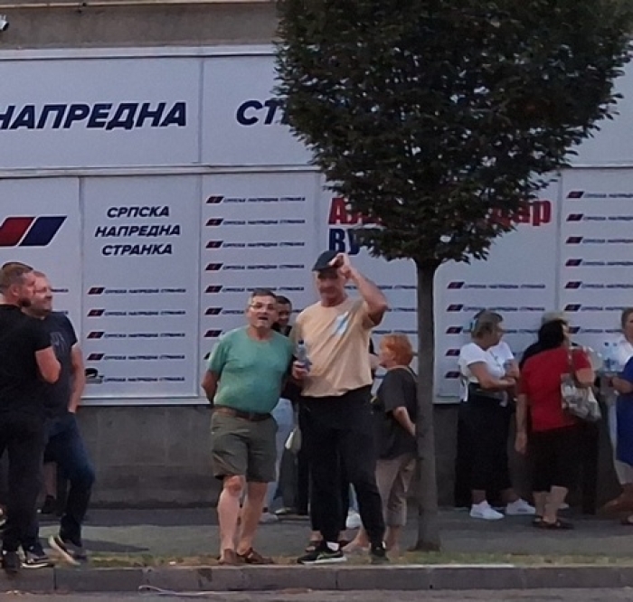 Kada slobodni građani pogledaju ćacije u oči