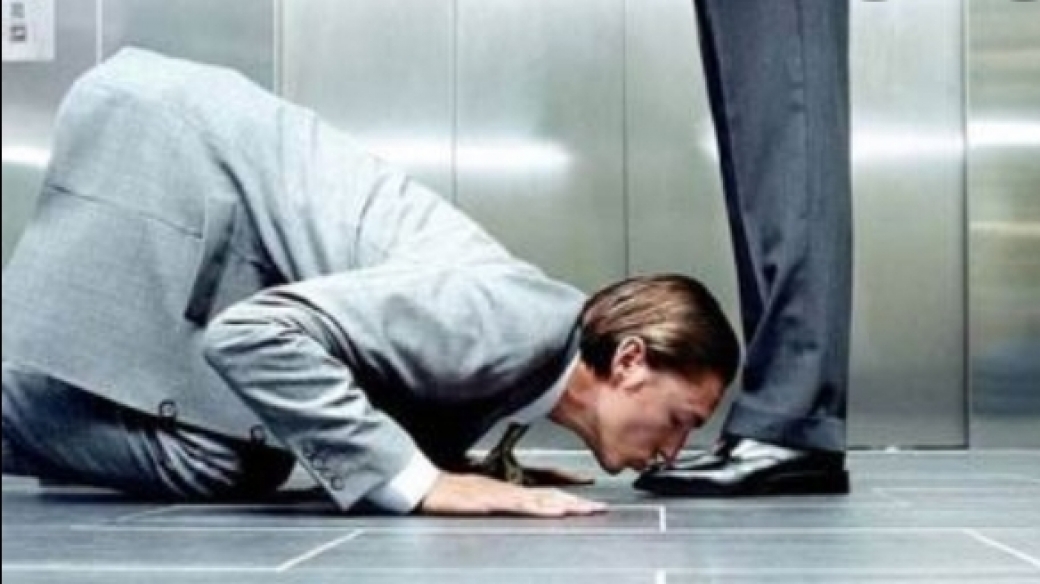 &Scaron;efov dupelizac (pardon) - Poltron