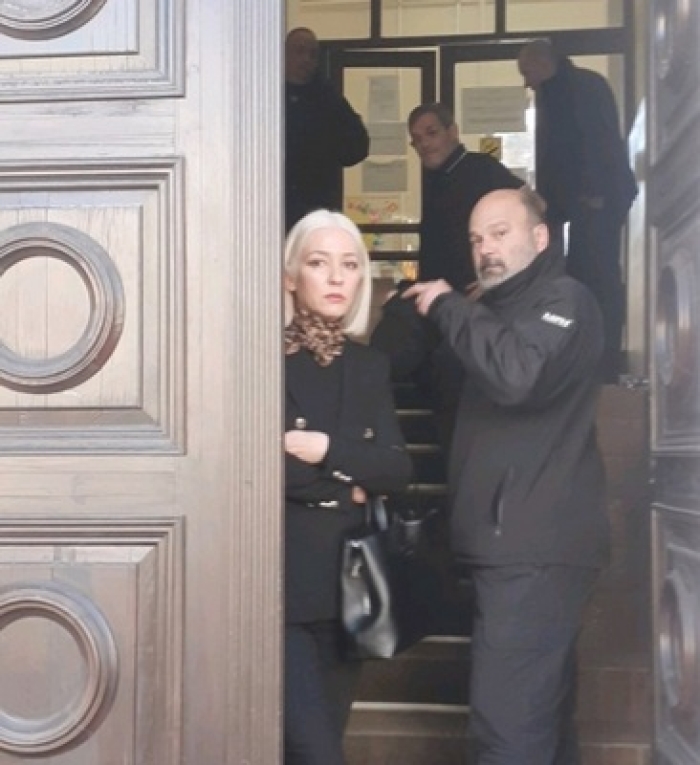 Doček za srbobranske ćacije i skandal na sednici Skup&scaron;tine