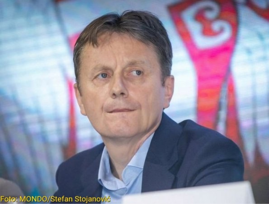 Moždani udar prvog operativca : Kako bi zdravstveni problem Darka Gli&scaron;ića mogao da uzdrma temelje SNS-a