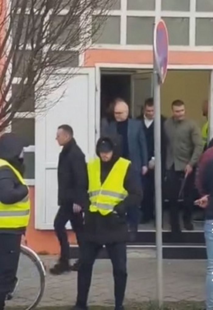 Naprednjaci obrukali svog predsednika